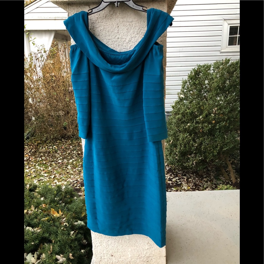 Adrianna Papell off the shoulder midi dress NWT - Picture 5 of 8